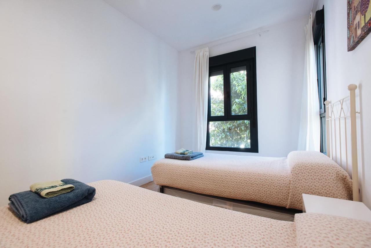 Apartamento Estelar Con Piscina Y Garaje Nervion Apartment Seville Exterior photo